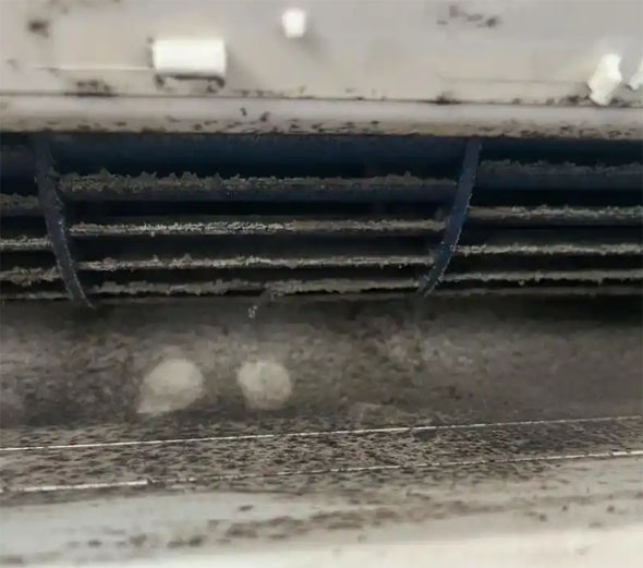 邵东空调吹的风有股烧焦味是怎么回事